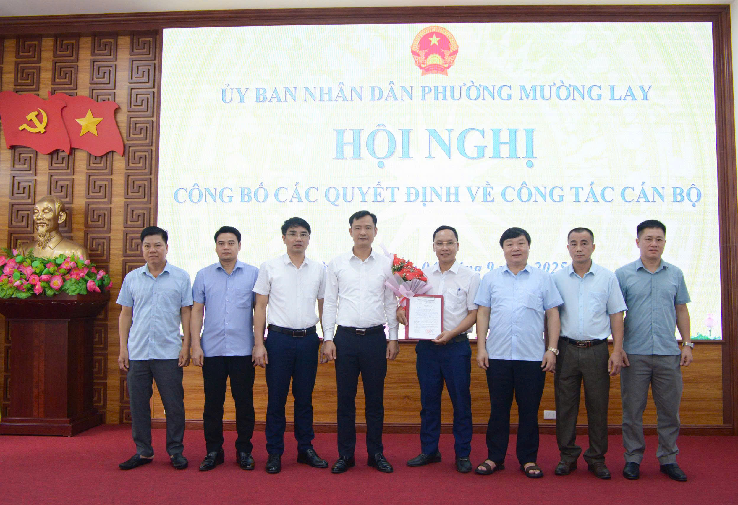 Mường Lay - Công bố Quyết định về công tác Cán bộ