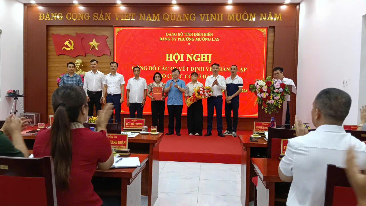 Hội nghị Công bố các quyết định thành lập tổ chức cơ sở đảng